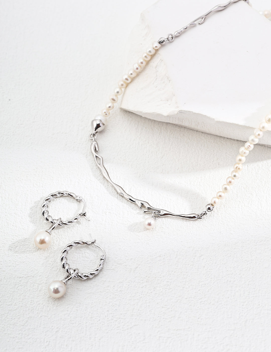 Minimalist Sterling Silver Pearl Necklace