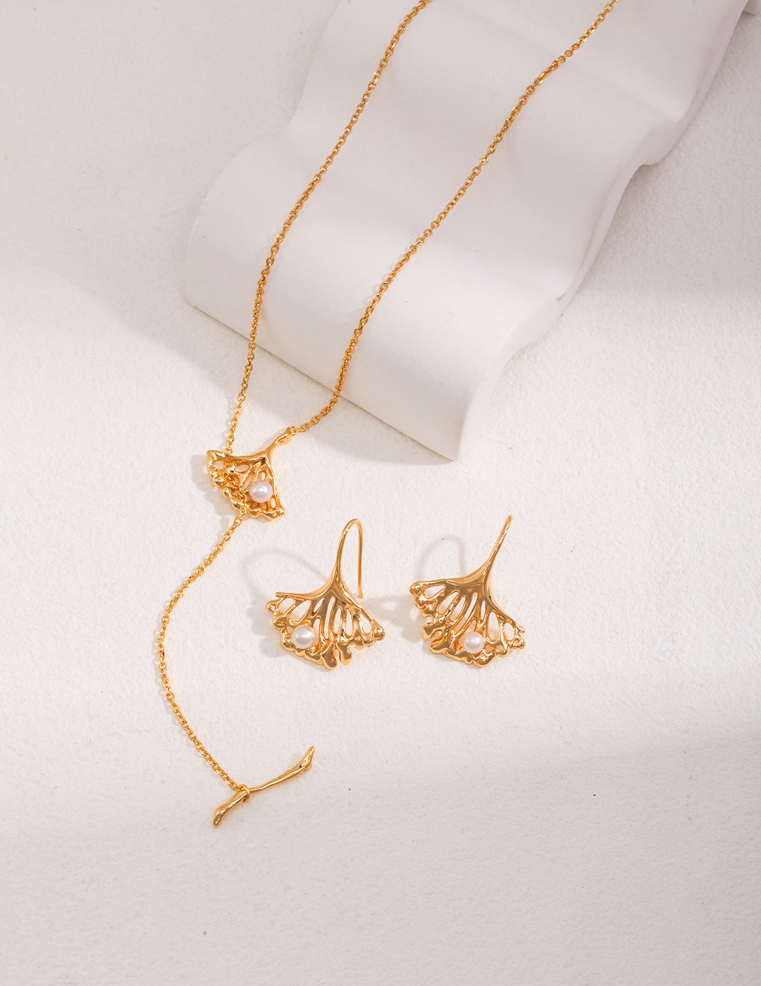 Ginkgo Leaf Collection: Sterling Silver Pearl Necklace