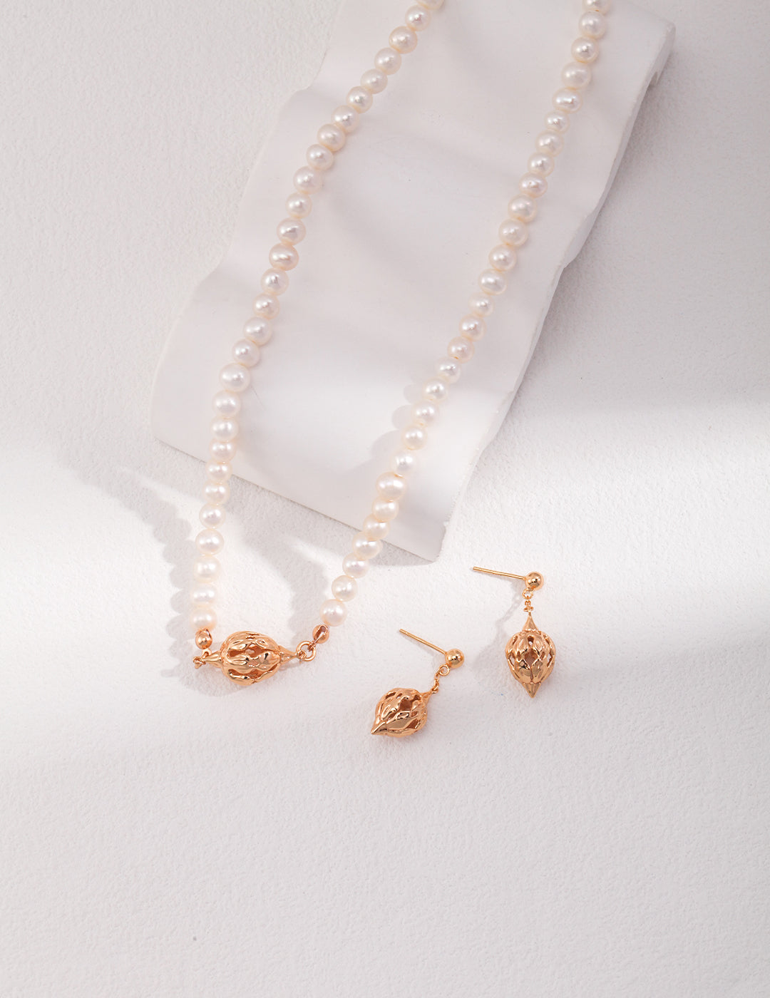 Nature Collection: Floral Cluster Sterling Silver Pearl Necklace