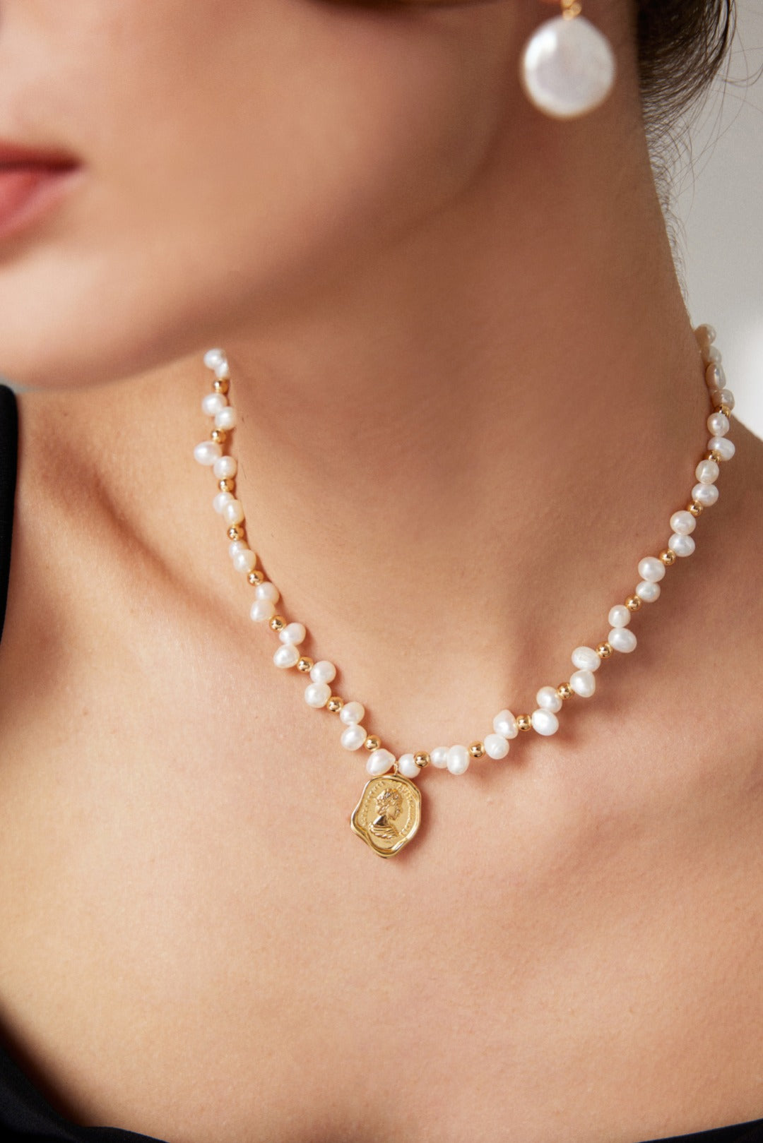 Queen Natural Pearl Necklace