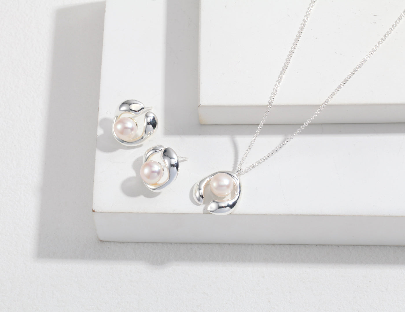 Pearl Earrings