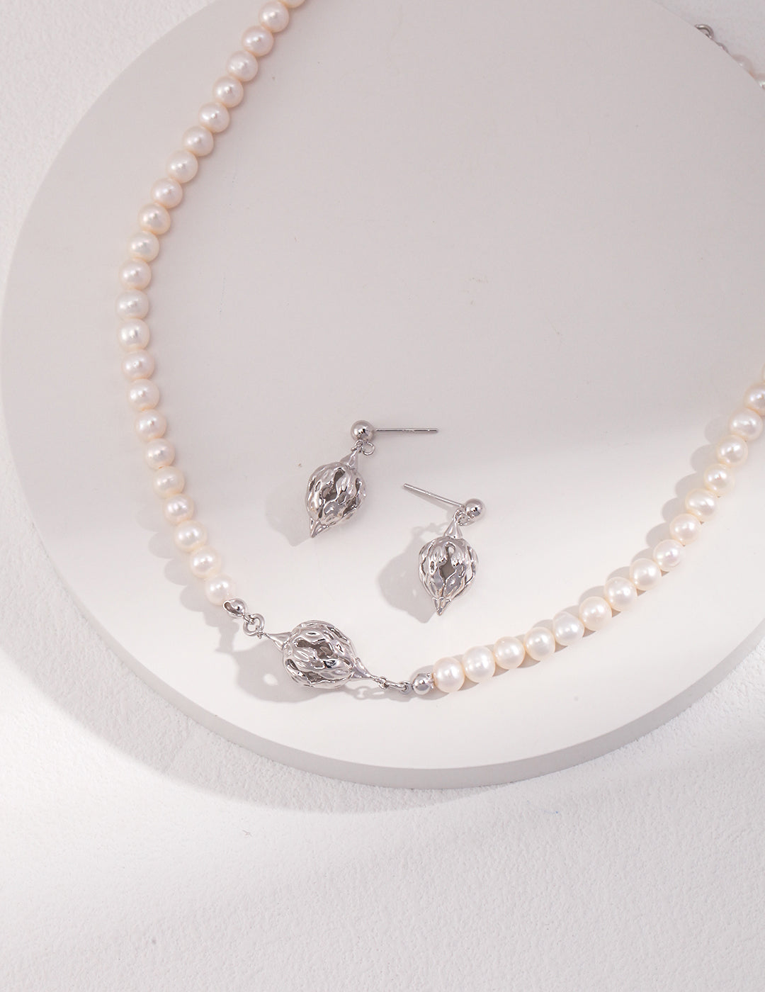 Nature Collection: Floral Cluster Sterling Silver Pearl Necklace