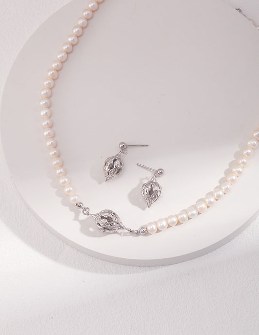 Nature Collection: Floral Cluster Sterling Silver Pearl Necklace